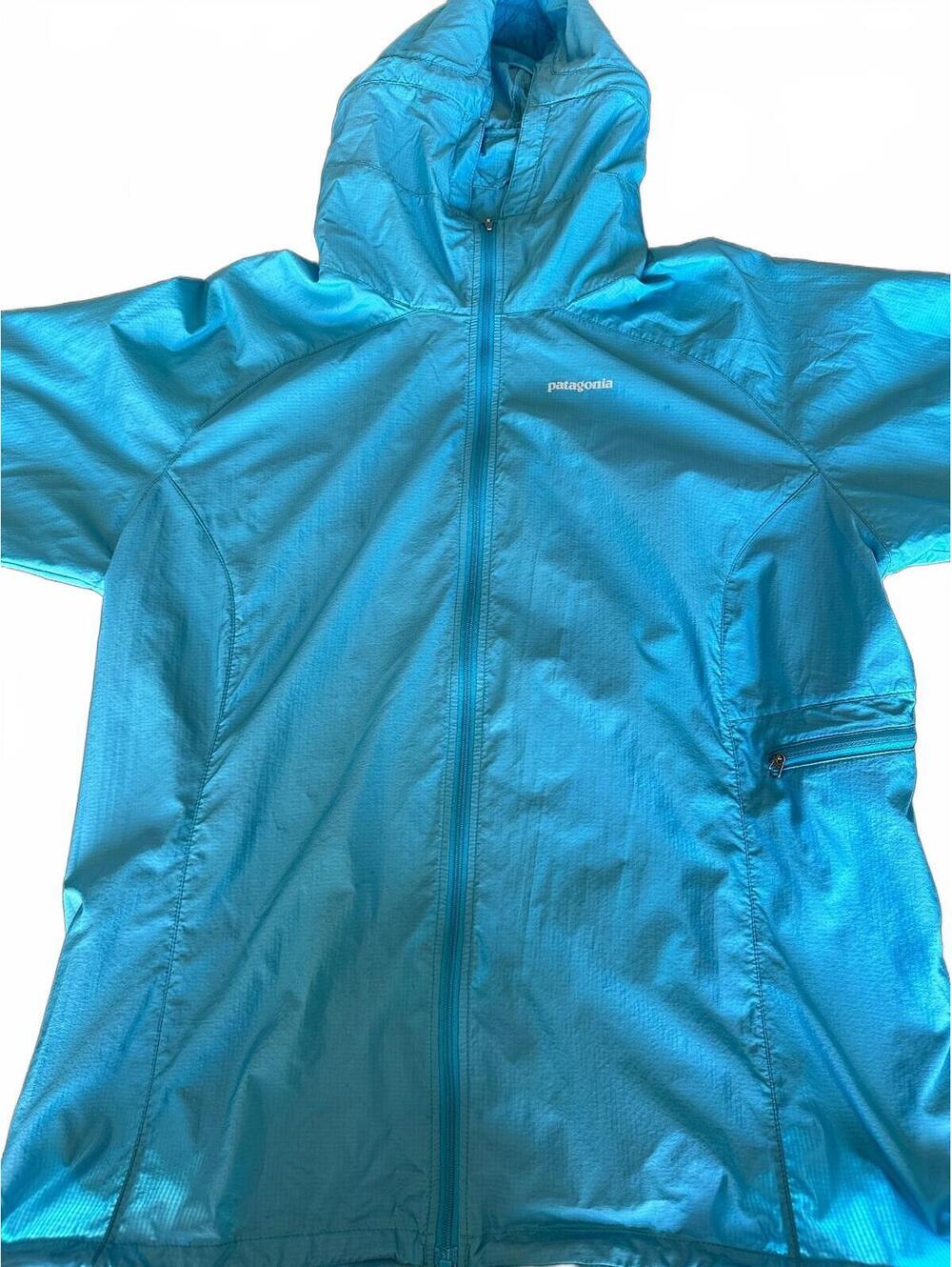 Patagonia Women's Blue Hooded Windbreaker L